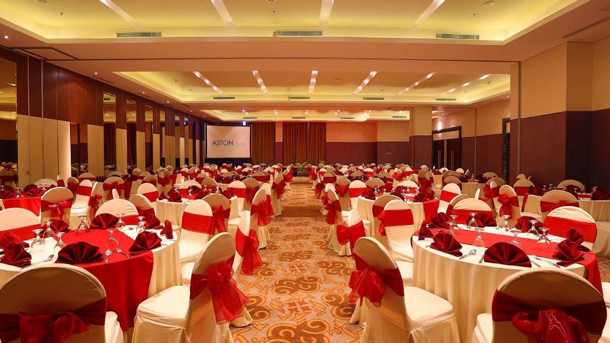 Aston Jambi Hotel & Conference Center Dış mekan fotoğraf